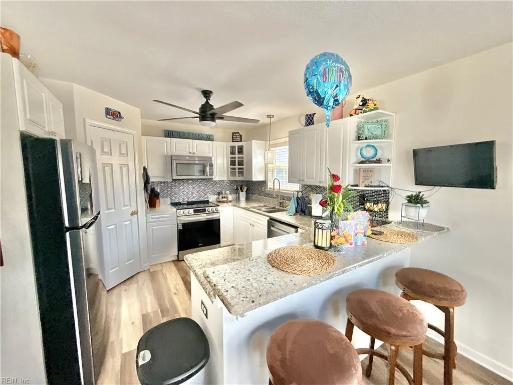 Kill Devil Hills, North Carolina 27948, United States, 3 Bedrooms Bedrooms, ,2 BathroomsBathrooms,Residential,Active,164319