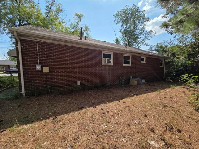 4114 Candlewood Drive, photo 3 of 31