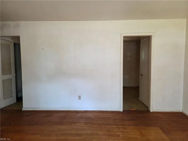 4114 Candlewood Drive, photo 5 of 31