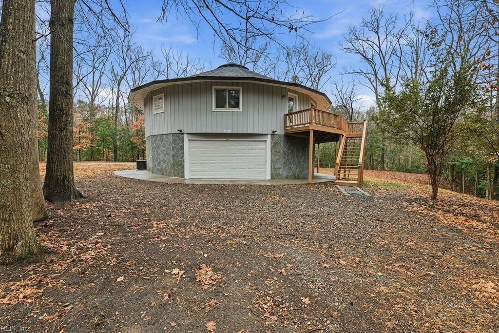 Photo of 5614 Fairfield Lane, Hayes, VA 23072 (MLS # 10617373)