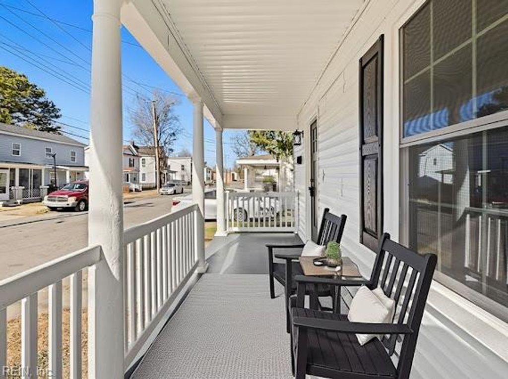 Photo of 152 Lee Street, Suffolk, VA 23434 (MLS # 10633468)