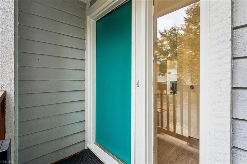 Photo of 148 Mill Point Drive, Hampton, VA 23669 (MLS # 10659969)