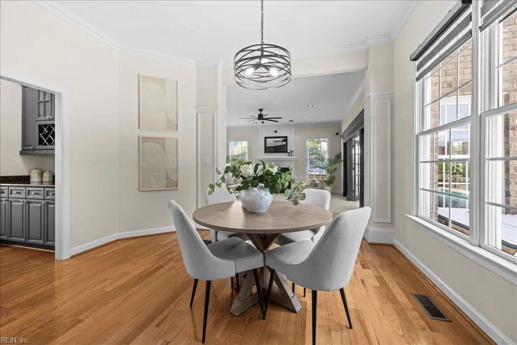 Chesapeake, Virginia 23320, United States, 4 Bedrooms Bedrooms, ,3 BathroomsBathrooms,Residential,Active,201874