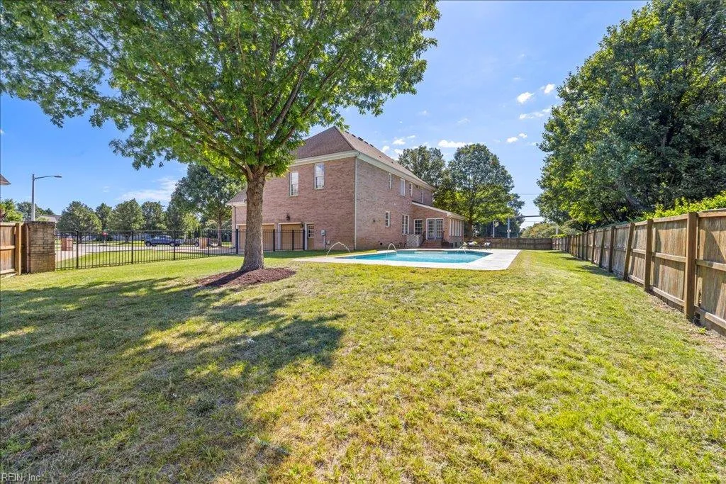 Chesapeake, Virginia 23320, United States, 4 Bedrooms Bedrooms, ,3 BathroomsBathrooms,Residential,Active,201874