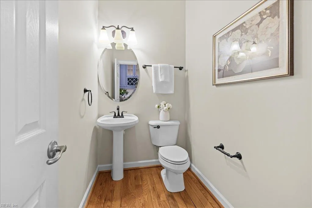 Chesapeake, Virginia 23320, United States, 4 Bedrooms Bedrooms, ,3 BathroomsBathrooms,Residential,Active,201874