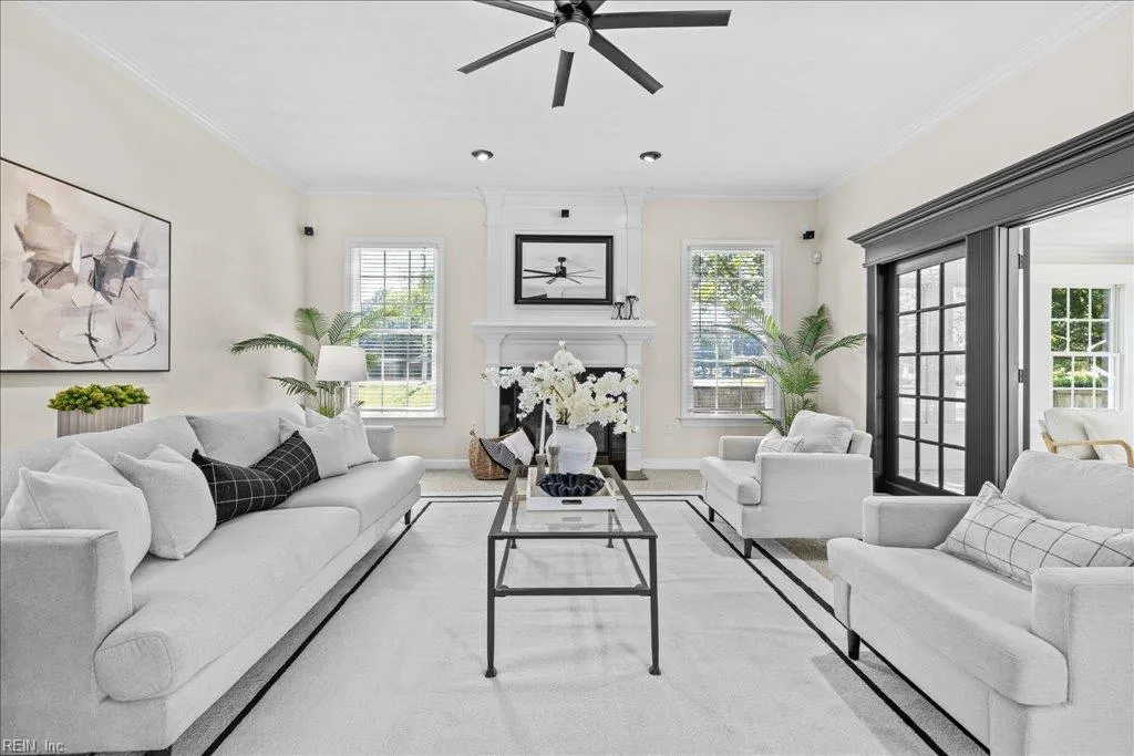 Chesapeake, Virginia 23320, United States, 4 Bedrooms Bedrooms, ,3 BathroomsBathrooms,Residential,Active,201874