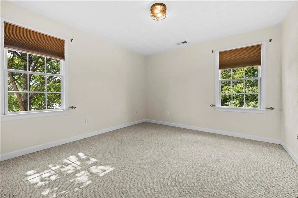 Chesapeake, Virginia 23320, United States, 4 Bedrooms Bedrooms, ,3 BathroomsBathrooms,Residential,Active,201874