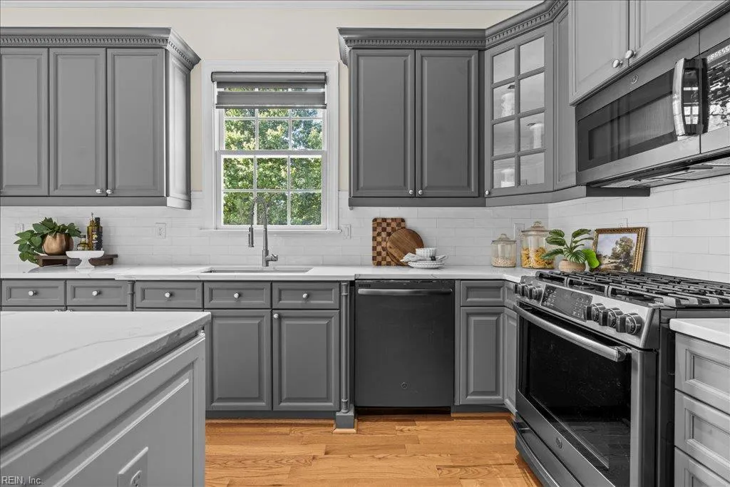 Chesapeake, Virginia 23320, United States, 4 Bedrooms Bedrooms, ,3 BathroomsBathrooms,Residential,Active,201874