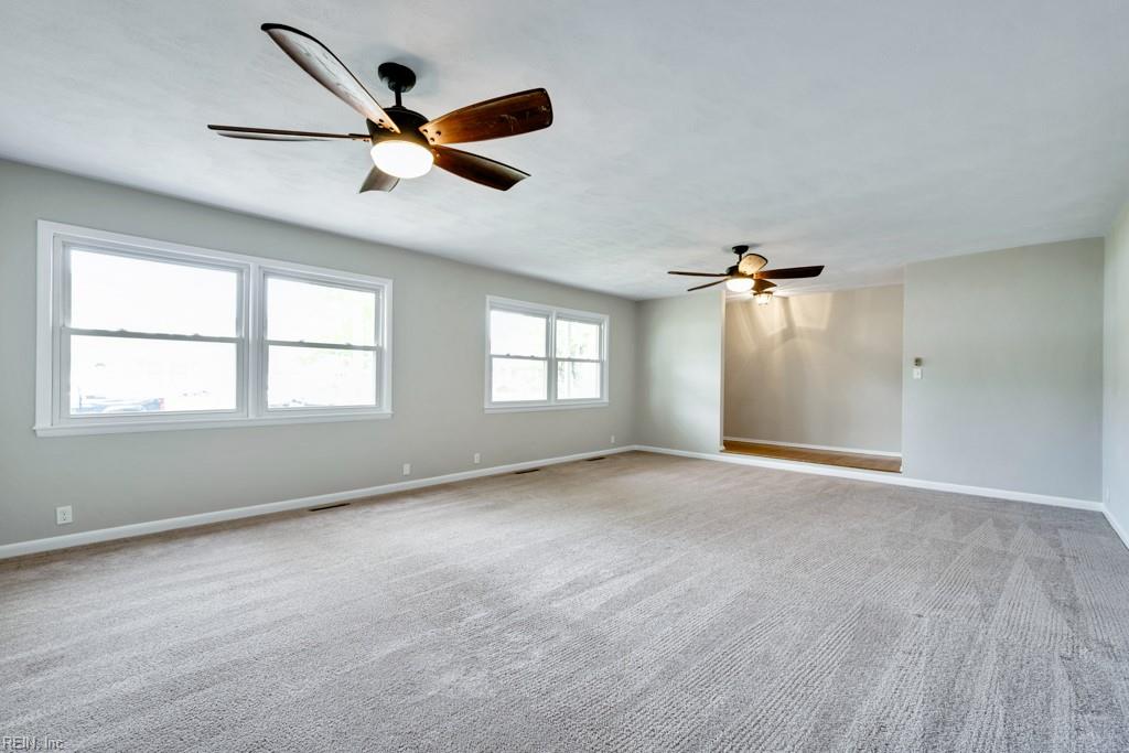 344 Gainsborough RD