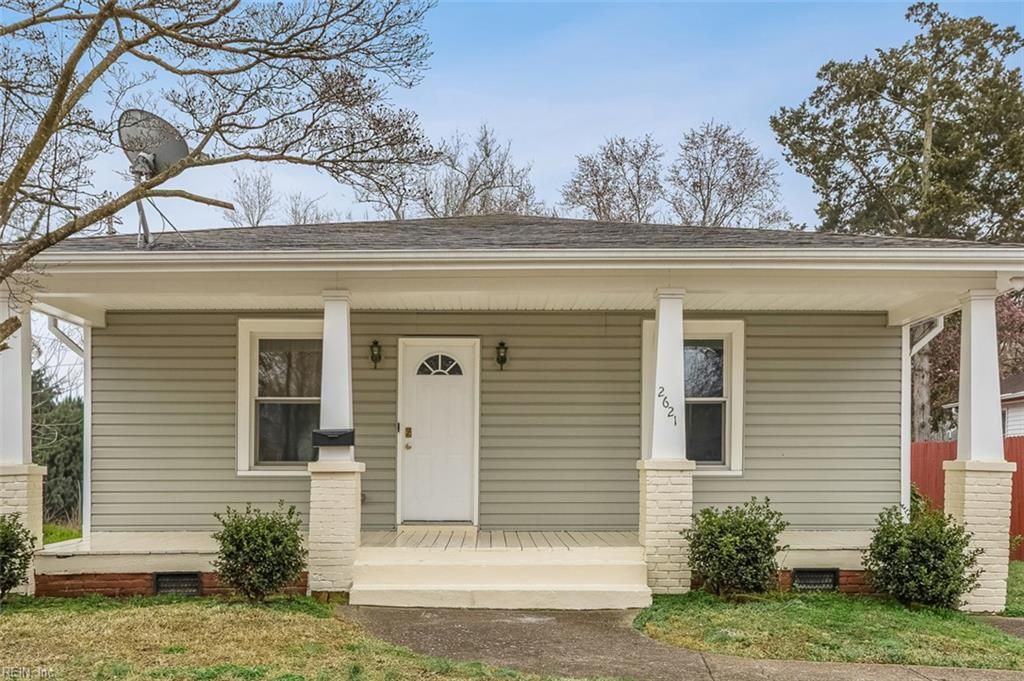 Photo of 2621 Greenwood Drive, Portsmouth, VA 23702 (MLS # 10624205)
