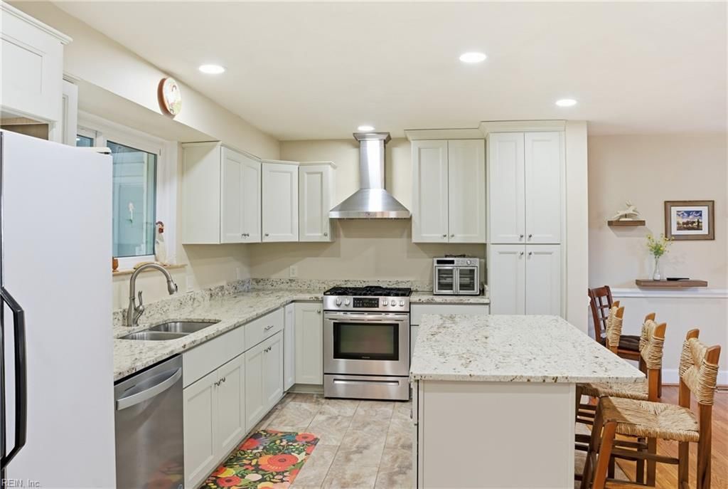 Photo of 2081 Colane Road, Norfolk, VA 23518 (MLS # 10624414)