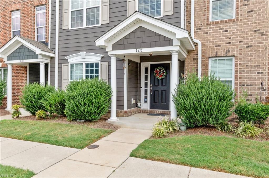 Photo of 128 Daybeacon Street, Yorktown, VA 23692 (MLS # 10650996)