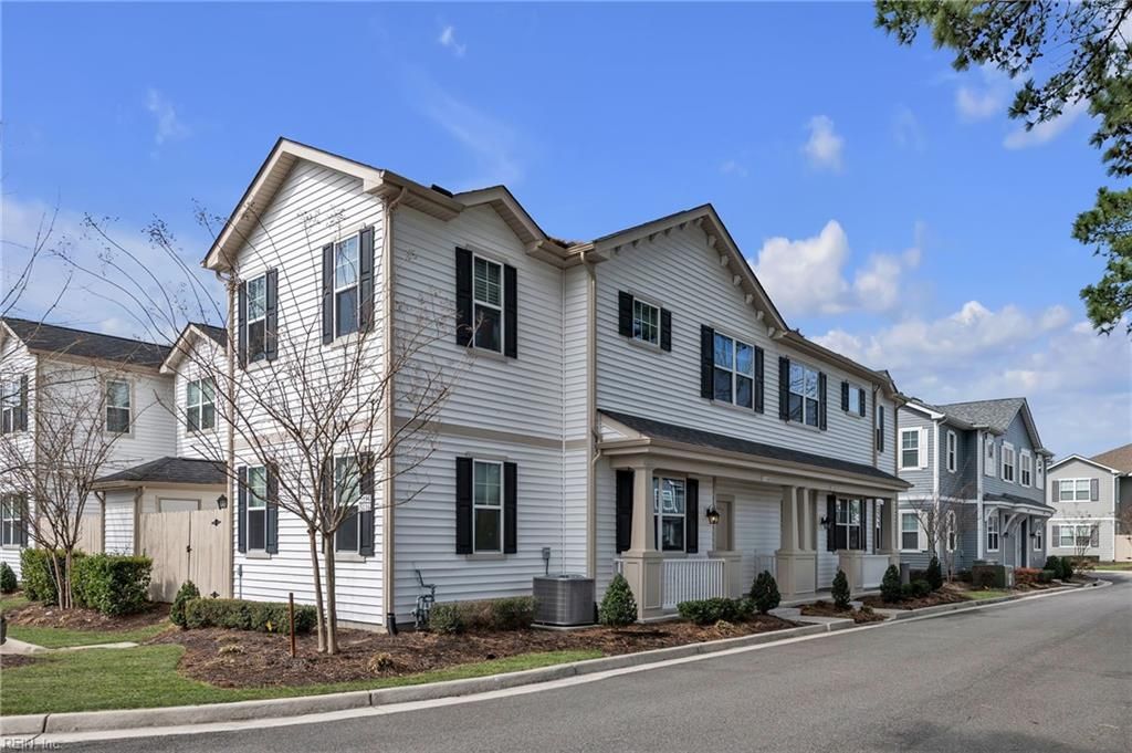 Photo of 5114 Cora Anne Lane, Virginia Beach, VA 23455 (MLS # 10627103)