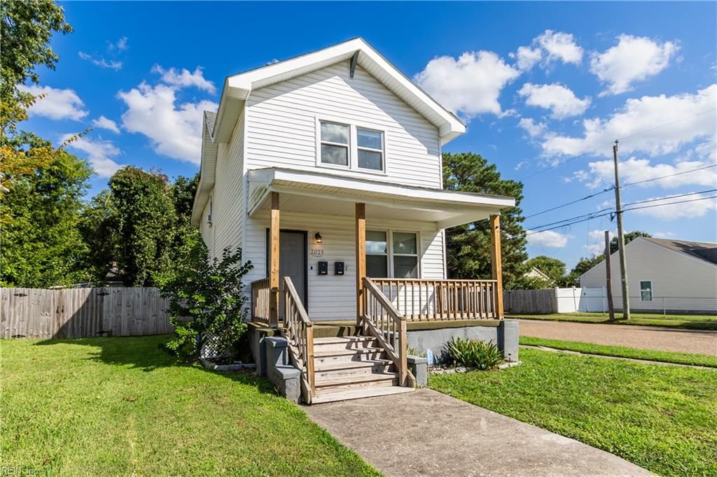 Photo of 2025 Peach Street Unit 1 Street, Portsmouth, VA 23704 (MLS # 10612088)