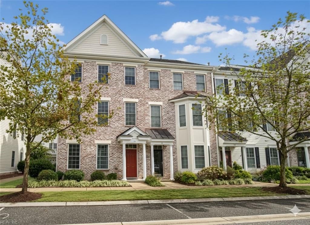 Photo of 112 Peyton Randolph Drive, Yorktown, VA 23692 (MLS # 10613090)