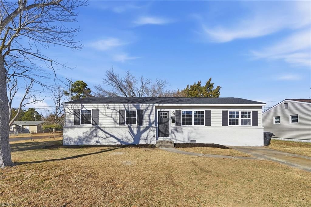 Photo of 3056 Bow Creek Boulevard, Virginia Beach, VA 23452 (MLS # 10618084)