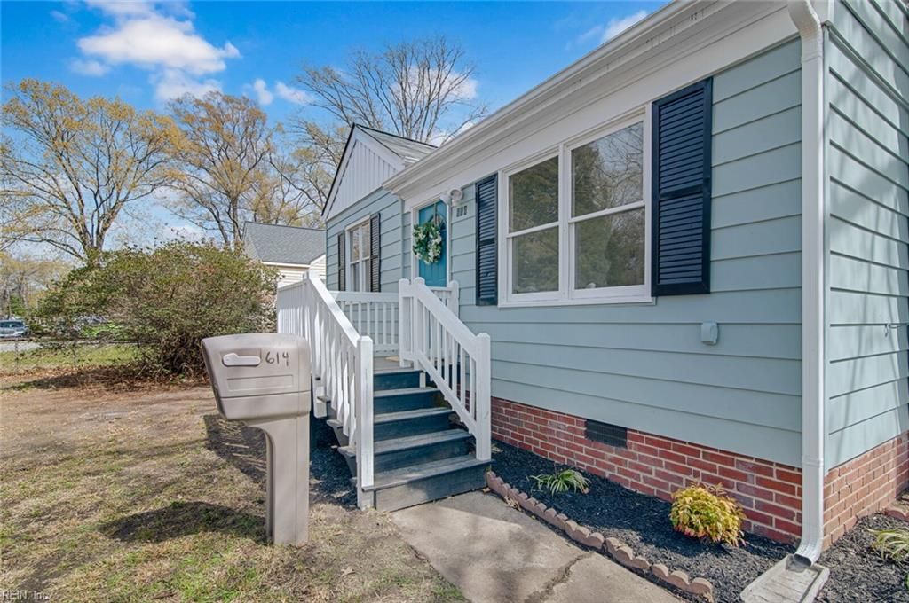 Photo of 614 Briarfield Road, Newport News, VA 23605 (MLS # 10626554)