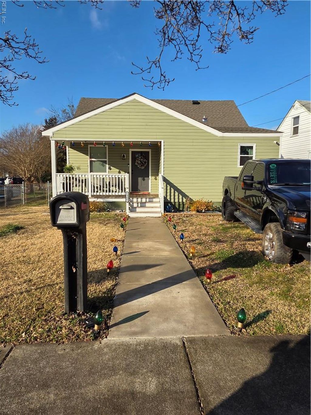 Photo of 1906 Halifax Avenue, Portsmouth, VA 23707 (MLS # 10614542)
