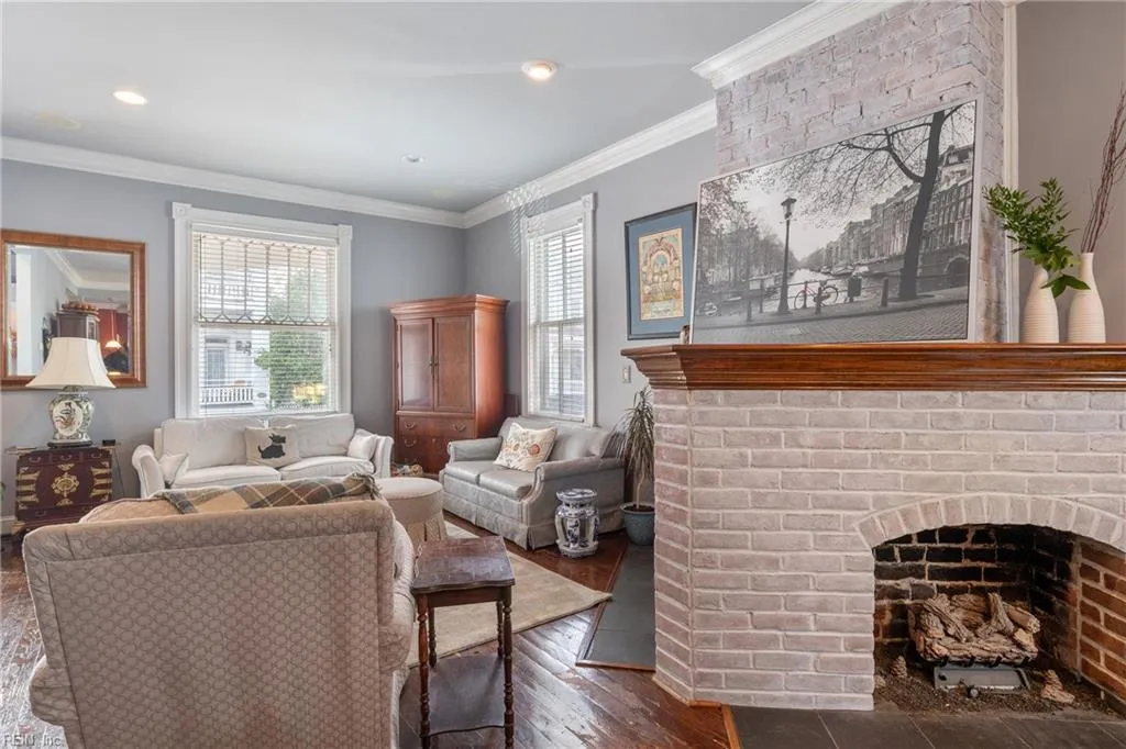 Portsmouth, Virginia 23704, United States, 4 Bedrooms Bedrooms, ,4 BathroomsBathrooms,Residential,Active,136273