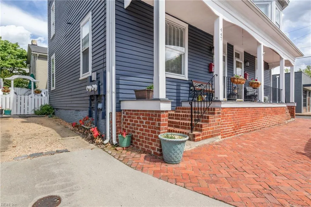 Portsmouth, Virginia 23704, United States, 4 Bedrooms Bedrooms, ,4 BathroomsBathrooms,Residential,Active,136273