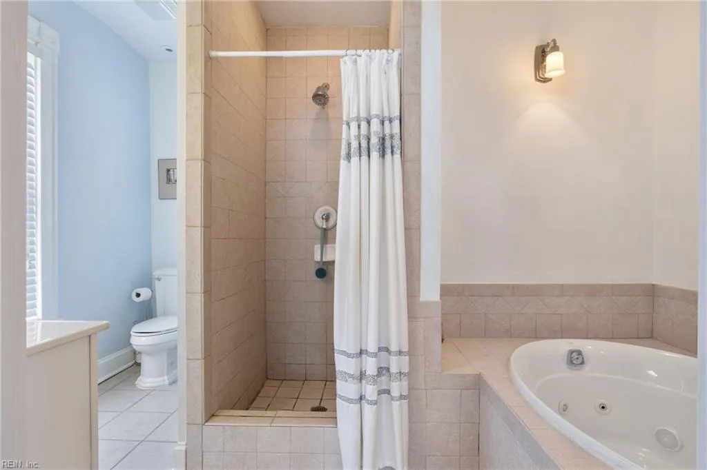 Portsmouth, Virginia 23704, United States, 4 Bedrooms Bedrooms, ,4 BathroomsBathrooms,Residential,Active,136273