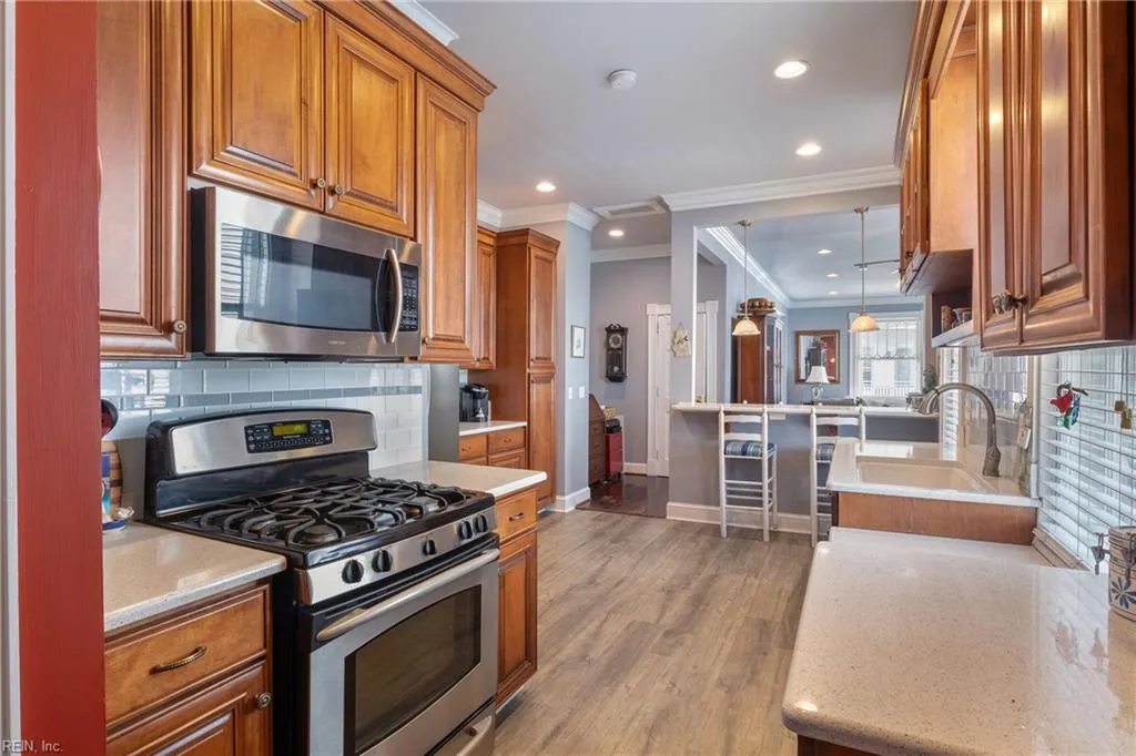 Portsmouth, Virginia 23704, United States, 4 Bedrooms Bedrooms, ,4 BathroomsBathrooms,Residential,Active,136273