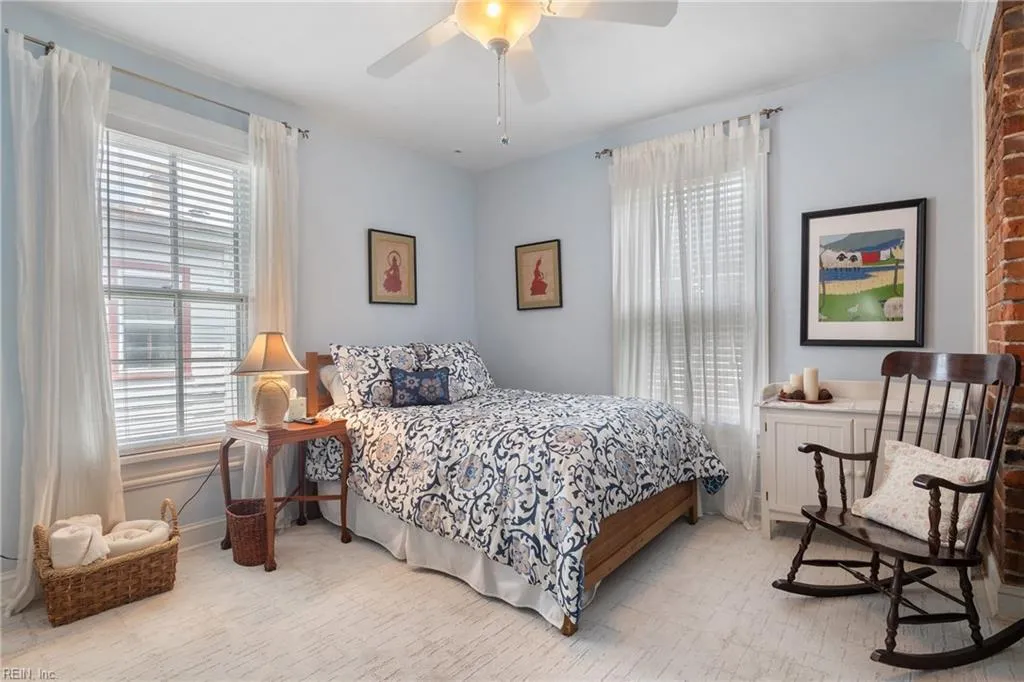 Portsmouth, Virginia 23704, United States, 4 Bedrooms Bedrooms, ,4 BathroomsBathrooms,Residential,Active,136273