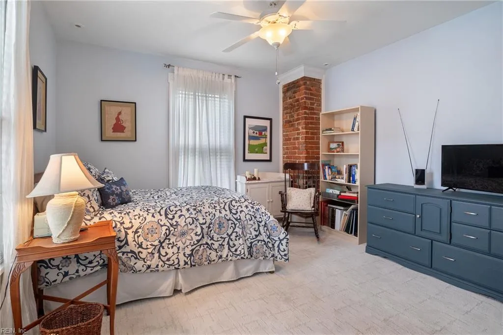 Portsmouth, Virginia 23704, United States, 4 Bedrooms Bedrooms, ,4 BathroomsBathrooms,Residential,Active,136273