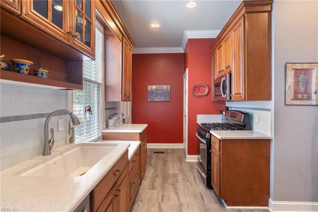 Portsmouth, Virginia 23704, United States, 4 Bedrooms Bedrooms, ,4 BathroomsBathrooms,Residential,Active,136273