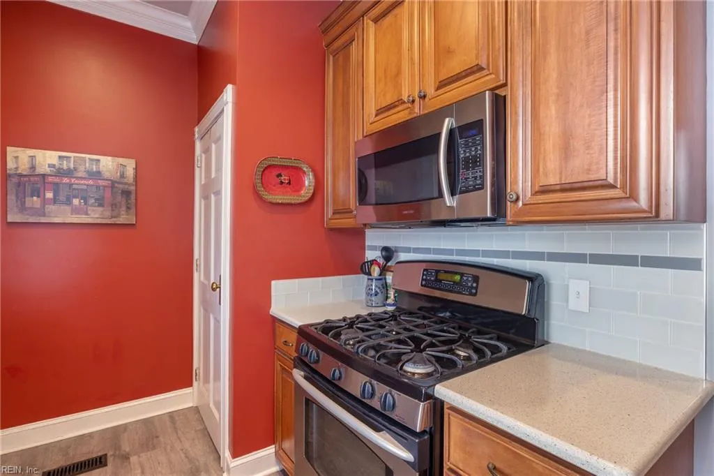 Portsmouth, Virginia 23704, United States, 4 Bedrooms Bedrooms, ,4 BathroomsBathrooms,Residential,Active,136273