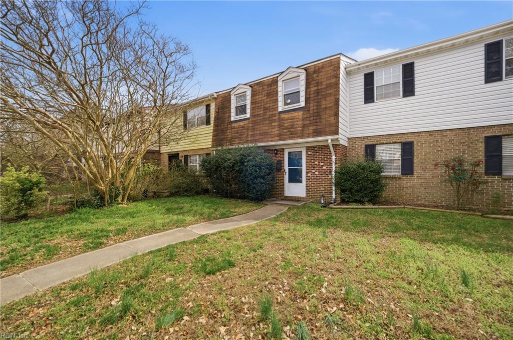 Photo of 102 Tyburn Court, Hampton, VA 23669 (MLS # 10638450)