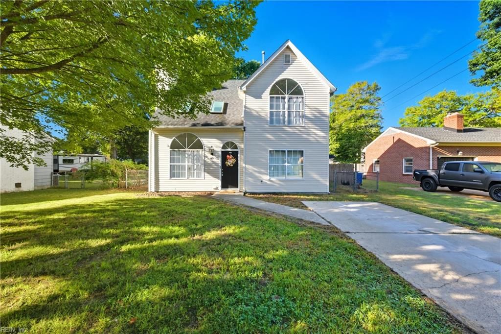 Photo of 60 Morrison Avenue, Newport News, VA 23601 (MLS # 10612873)