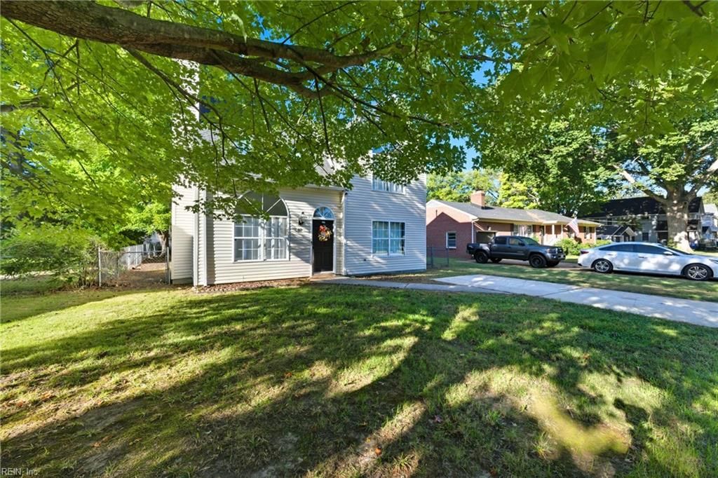 Photo of 60 Morrison Avenue, Newport News, VA 23601 (MLS # 10612873)