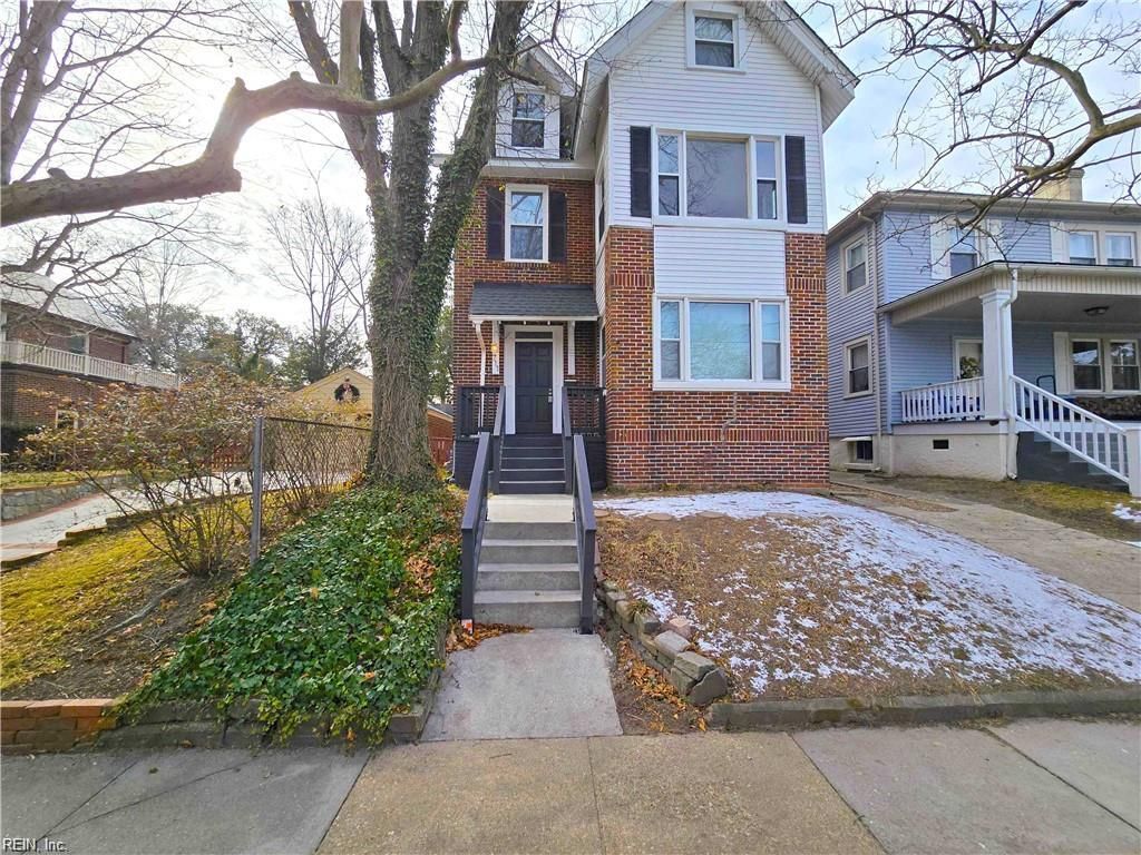 Photo of 711 Rhode Island Avenue, Norfolk, VA 23508 (MLS # 10603023)
