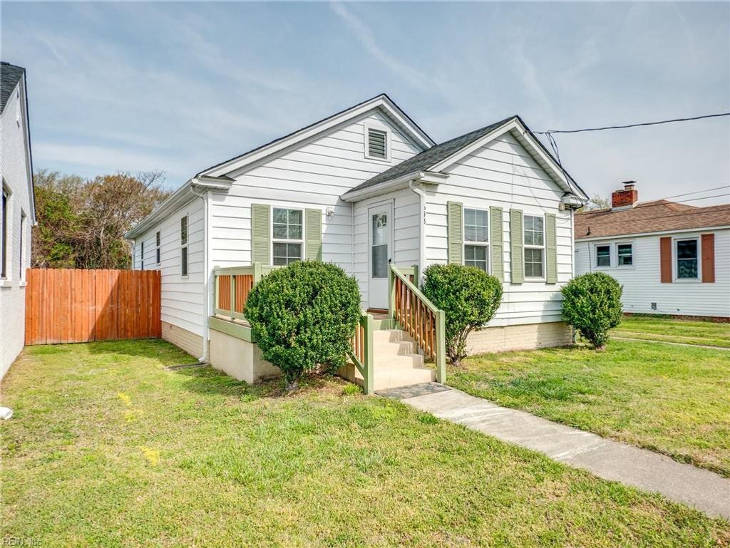 Photo of 643 33rd Street, Newport News, VA 23607 (MLS # 10626726)