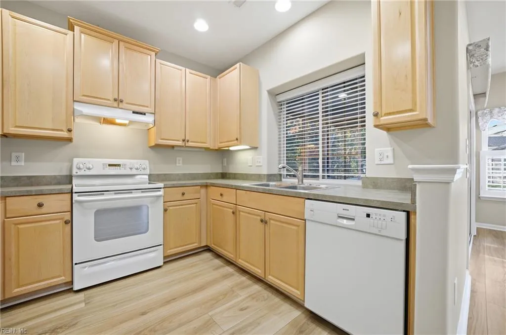 Carrollton, Virginia 23314, United States, 4 Bedrooms Bedrooms, ,3 BathroomsBathrooms,Residential,Active,246397