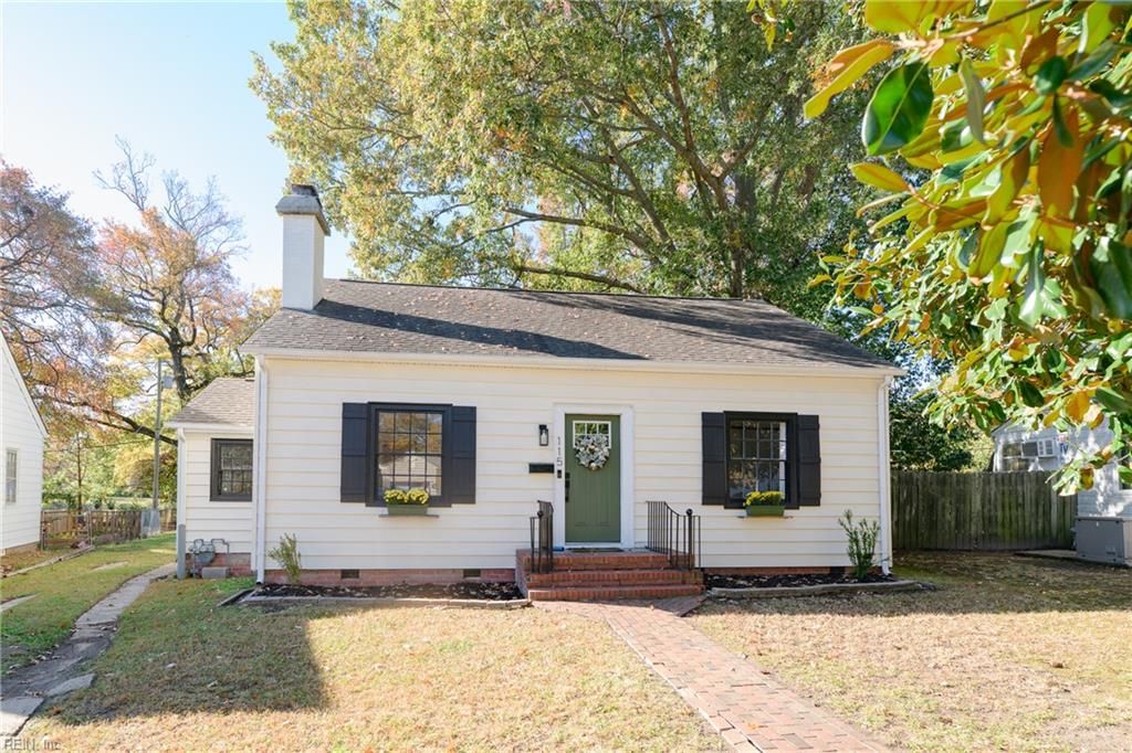 Photo of 115 Wythe Crescent Drive, Hampton, VA 23661 (MLS # 10608977)