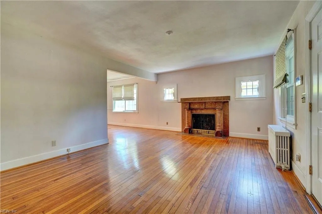 Norfolk, Virginia 23505, United States, 4 Bedrooms Bedrooms, ,2 BathroomsBathrooms,Residential,Active,128386