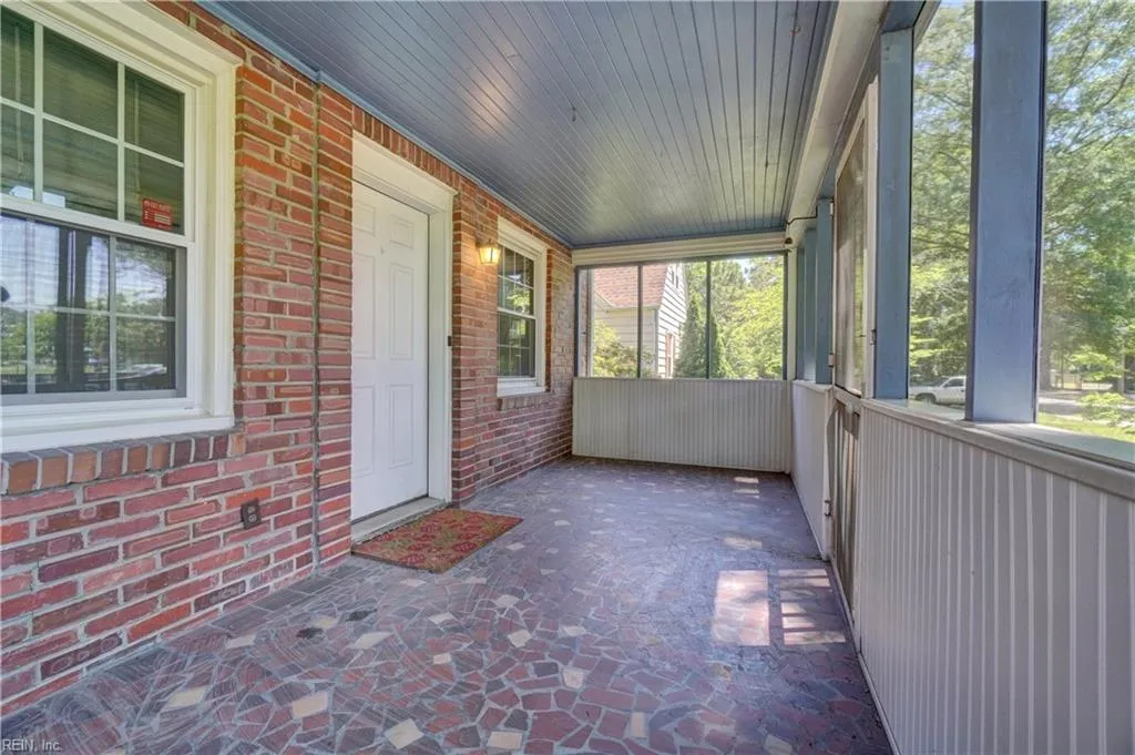 Norfolk, Virginia 23505, United States, 4 Bedrooms Bedrooms, ,2 BathroomsBathrooms,Residential,Active,128386