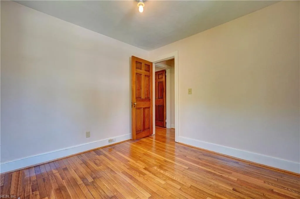 Norfolk, Virginia 23505, United States, 4 Bedrooms Bedrooms, ,2 BathroomsBathrooms,Residential,Active,128386