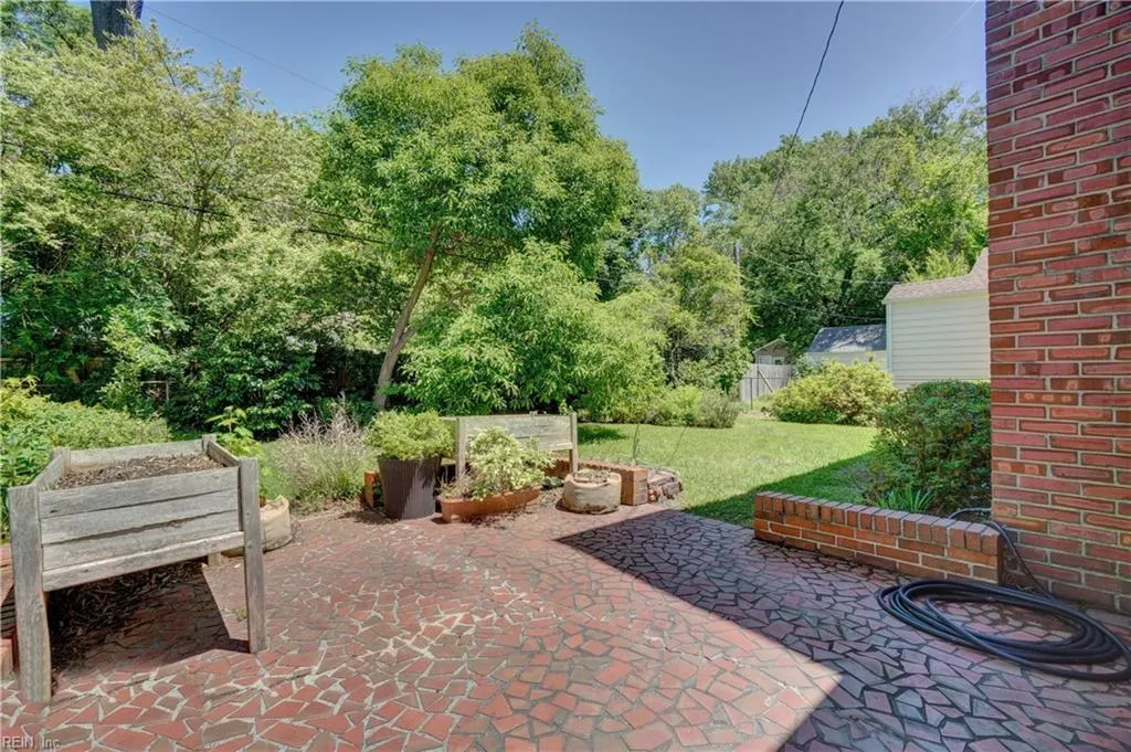 Norfolk, Virginia 23505, United States, 4 Bedrooms Bedrooms, ,2 BathroomsBathrooms,Residential,Active,128386