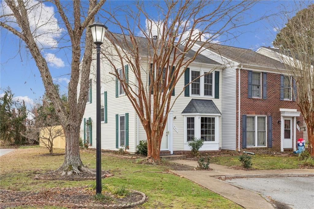Photo of 301 Derby Run, Yorktown, VA 23693 (MLS # 10613489)