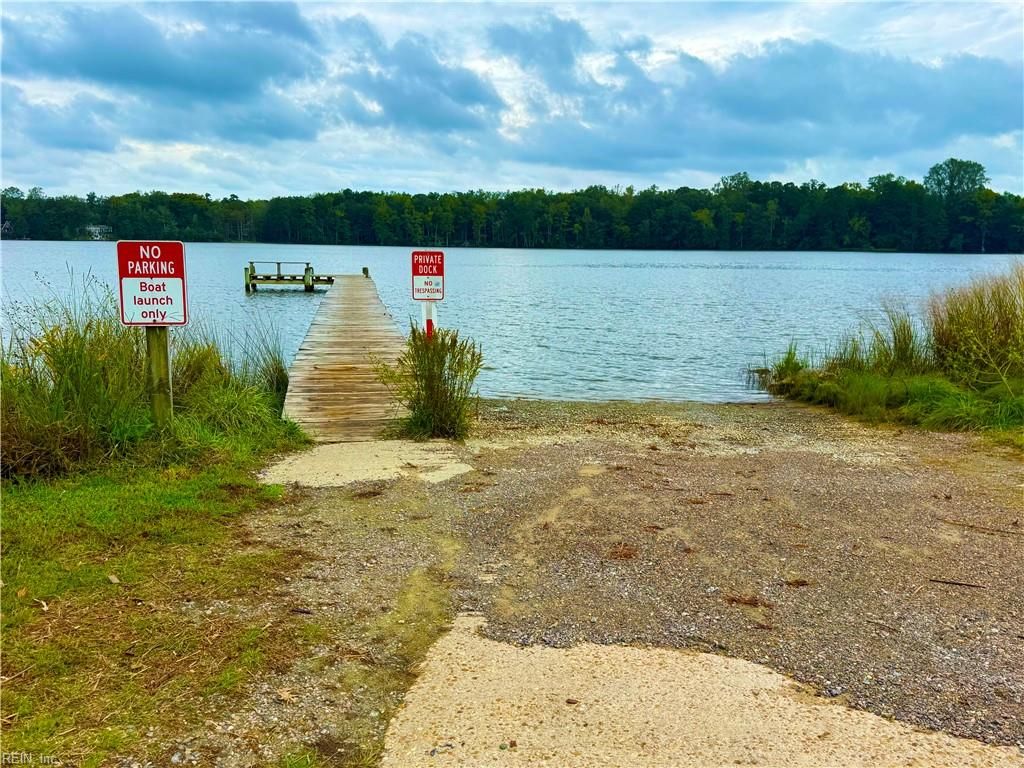 Photo of 137 POPLAR Trail, Gloucester, VA 23061 (MLS # 10605037)