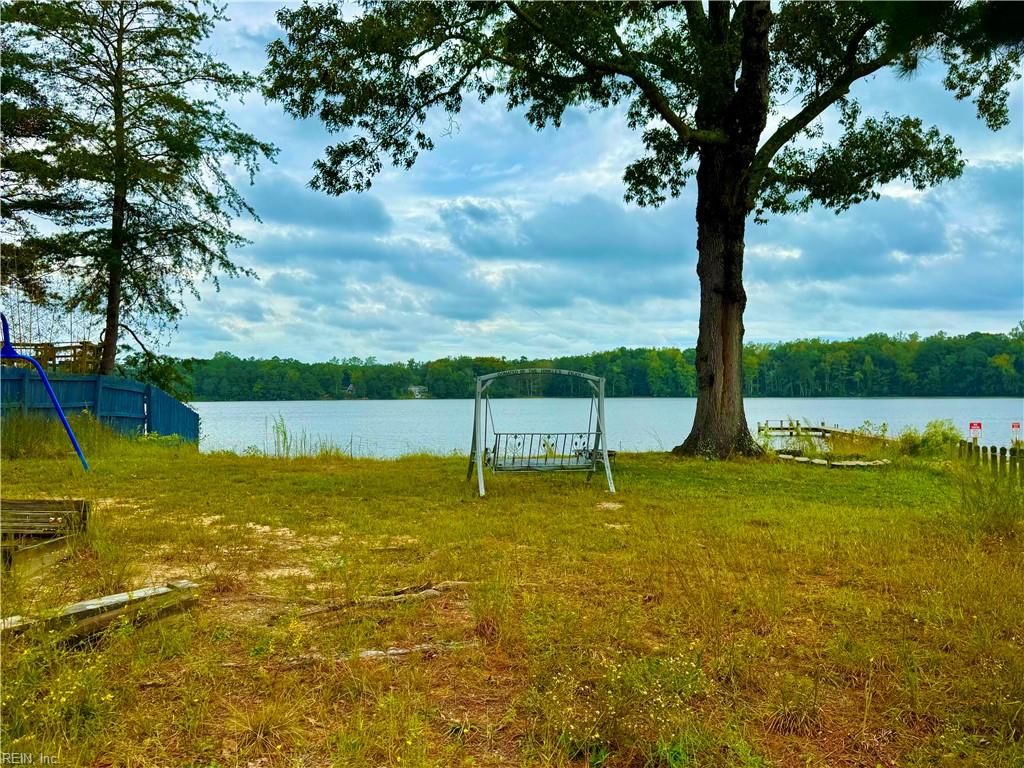 Photo of 137 POPLAR Trail, Gloucester, VA 23061 (MLS # 10605037)