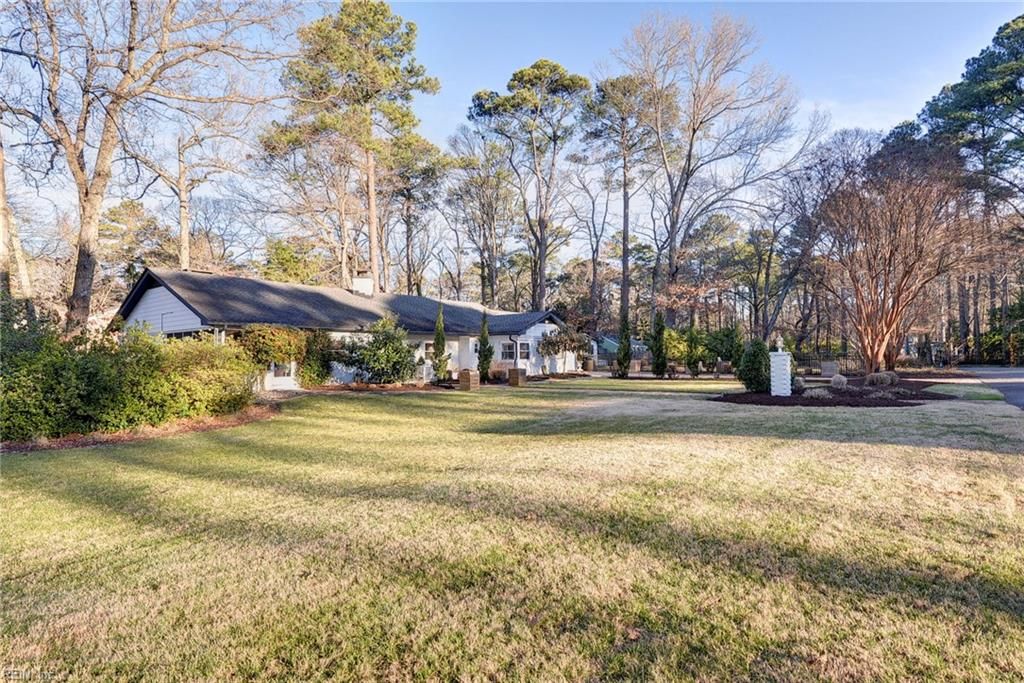 Photo of 500 Riverside Drive, Newport News, VA 23606 (MLS # 10626720)