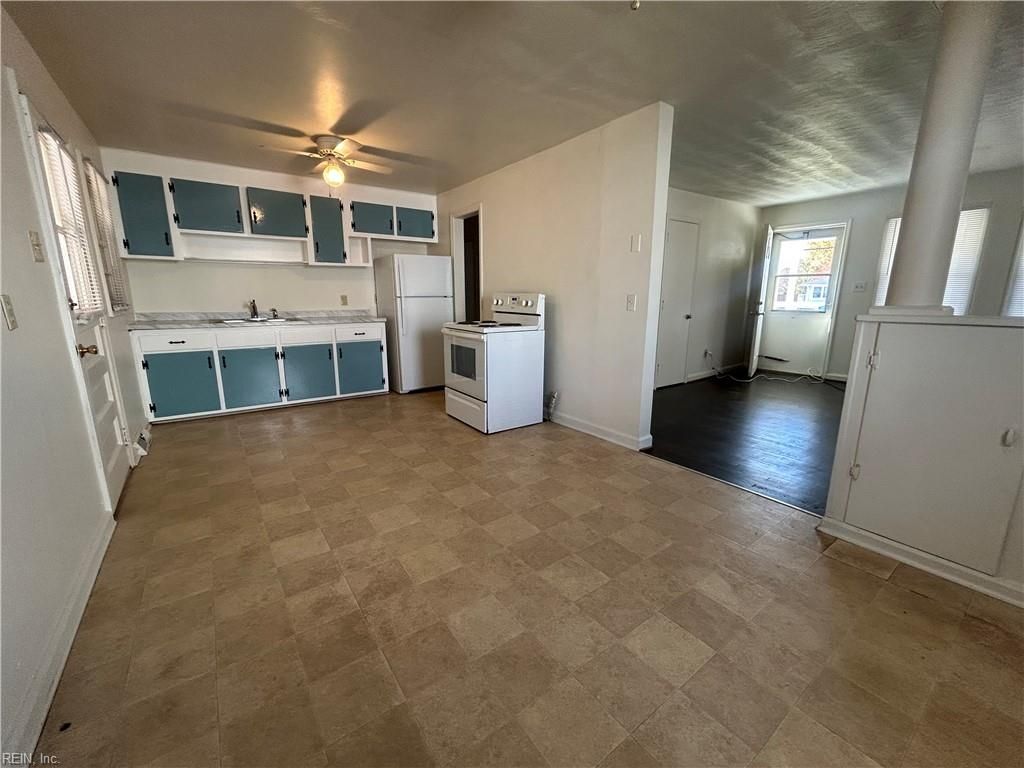 Photo of 27 Wellington Drive, Hampton, VA 23666 (MLS # 10611861)