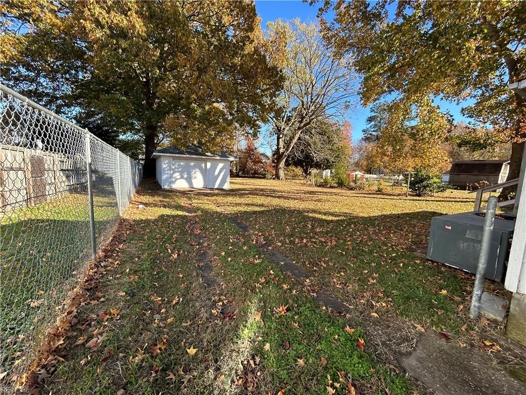 Photo of 27 Wellington Drive, Hampton, VA 23666 (MLS # 10611861)