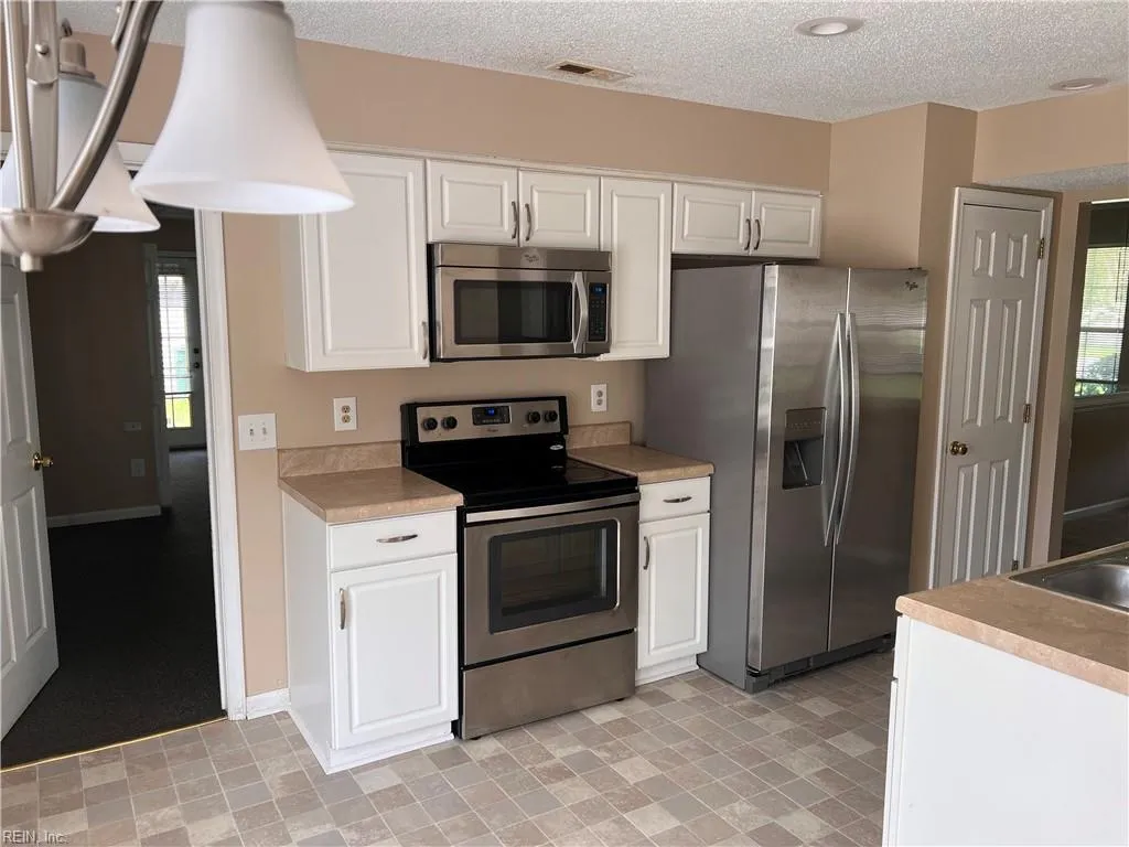 Suffolk, Virginia 23435, United States, 3 Bedrooms Bedrooms, ,3 BathroomsBathrooms,Residential,Active,113936