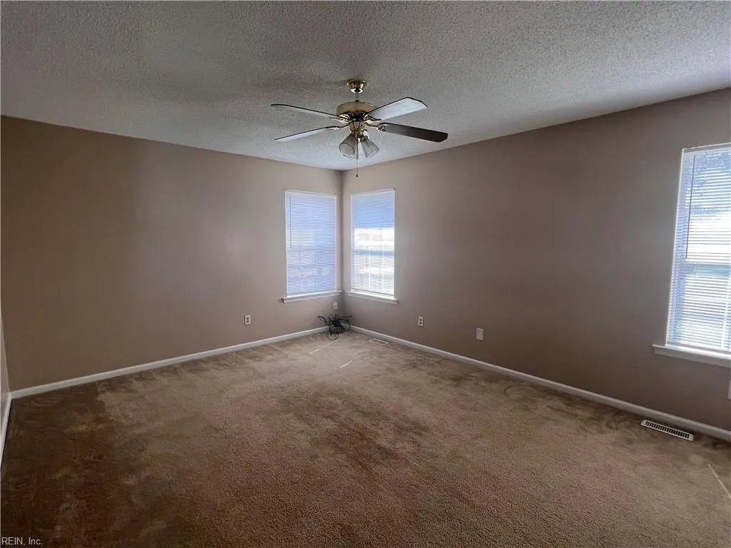 Suffolk, Virginia 23435, United States, 3 Bedrooms Bedrooms, ,3 BathroomsBathrooms,Residential,Active,113936