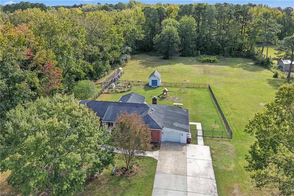 Photo of 605 Saddlehorn Drive, Chesapeake, VA 23322 (MLS # 10658781)